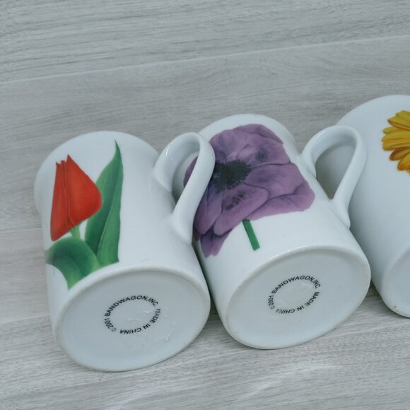 Vintage Bandwagon Inc. Ceramic Flower Coffee Cups Set of 3 - Picture 10 of 11